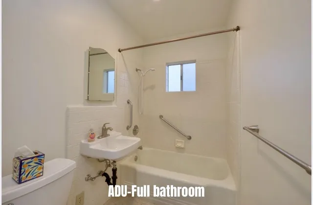 $898,500 | 419 Burkhard Road, Vernalis, CA 95385