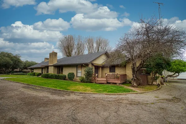 $898,500 | 419 Burkhard Road, Vernalis, CA 95385