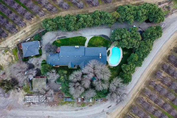 $898,500 | 419 Burkhard Road, Vernalis, CA 95385