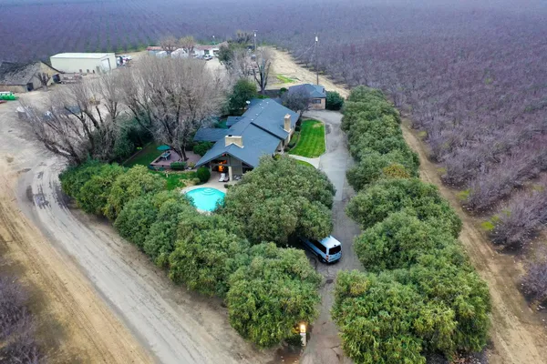 $898,500 | 419 Burkhard Road, Vernalis, CA 95385