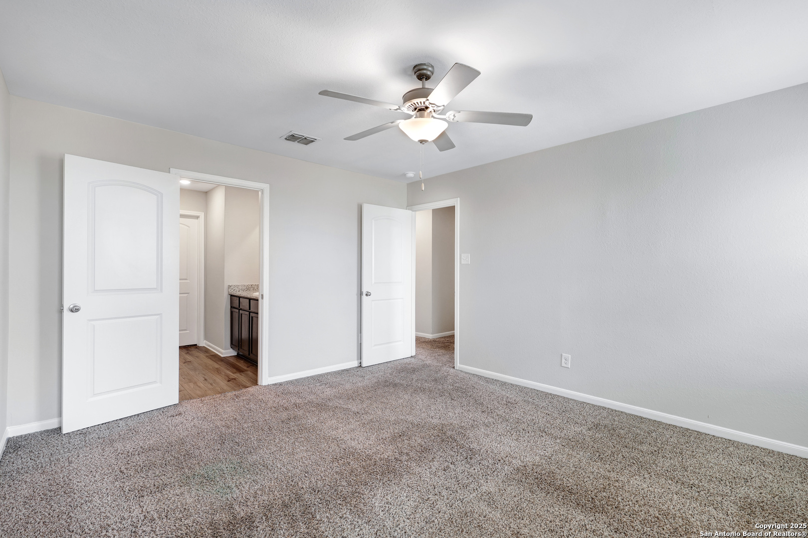 9226 Bennett Forest Converse, TX 78109 - Photo 14 of 27
