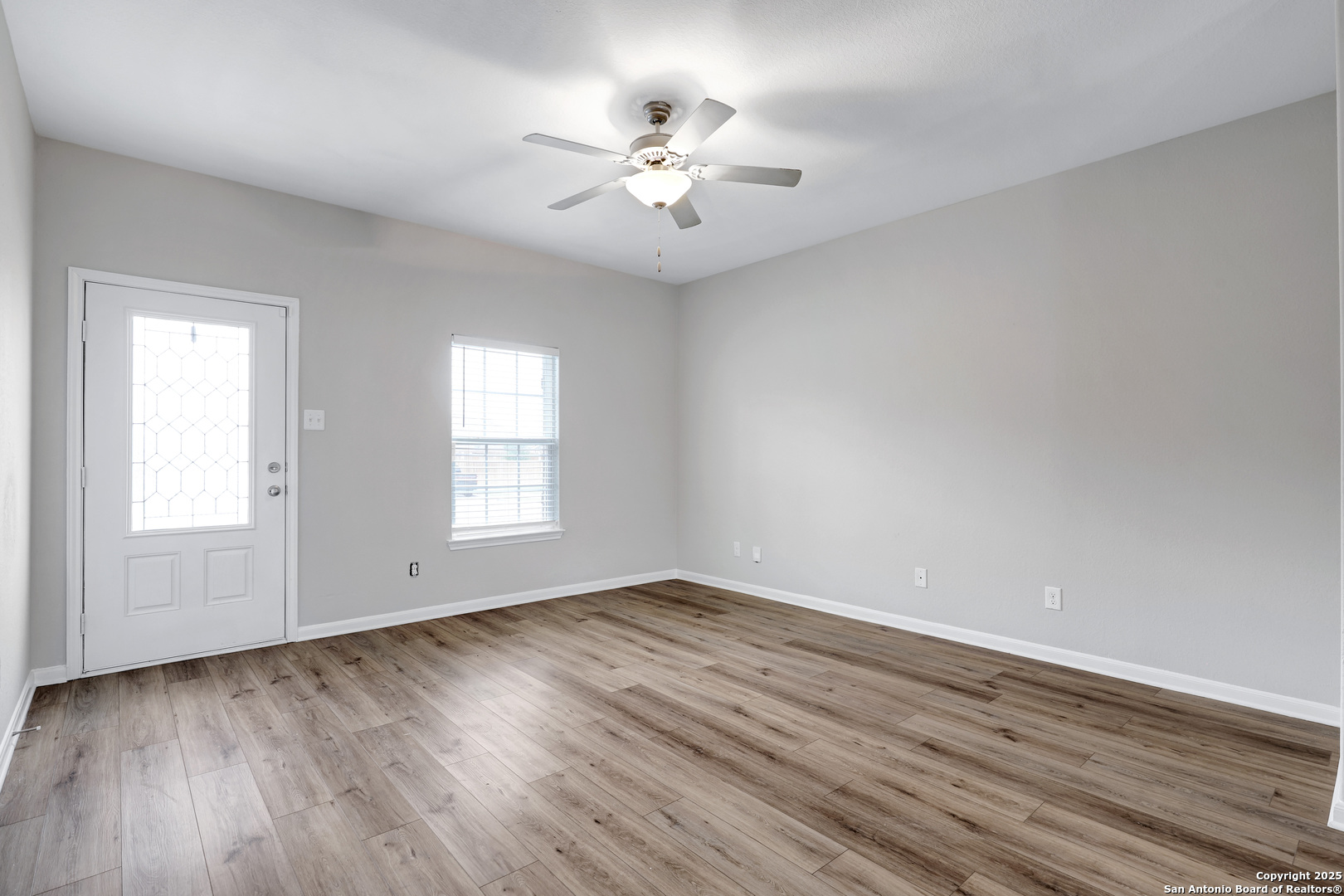 9226 Bennett Forest Converse, TX 78109 - Photo 3 of 27