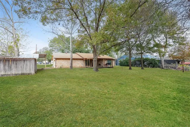 $2,350 | 534 Aspendale Drive, Dallas, TX 75253