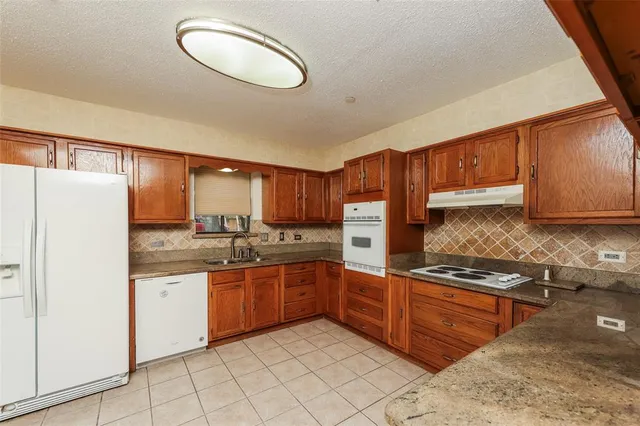 $2,350 | 534 Aspendale Drive, Dallas, TX 75253