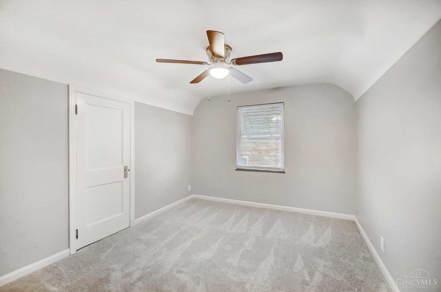 3511 West Galbraith Road Cincinnati, OH 45239 - Photo 26 of 42