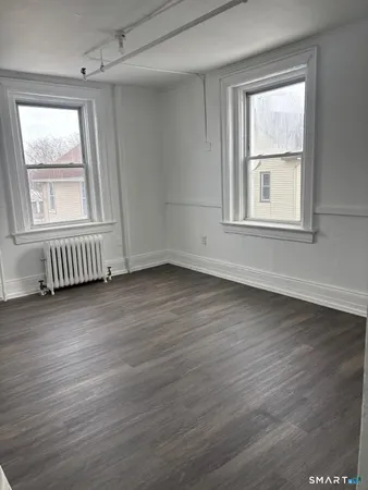 $1,800 | 47 Pequonnock Street, Bridgeport, CT 06604