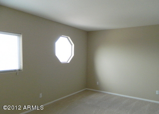 8073 West Hatcher Road Peoria, AZ 85345 - Photo 9 of 15 bedroom3