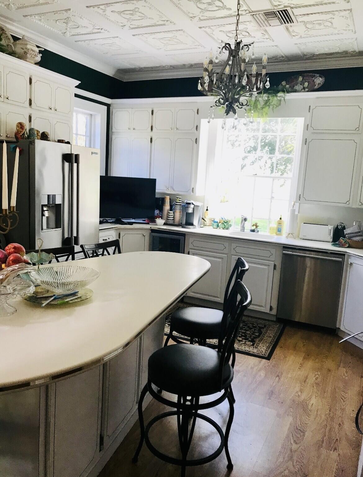 2271 Bacom Point Road Pahokee, FL 33476 - Photo 9 of 13 PHOTO 5 CINDY