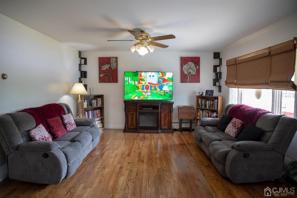 15 Old Forge Road Helmetta, NJ 08828 - Photo 2 of 16 Gallery Image 2