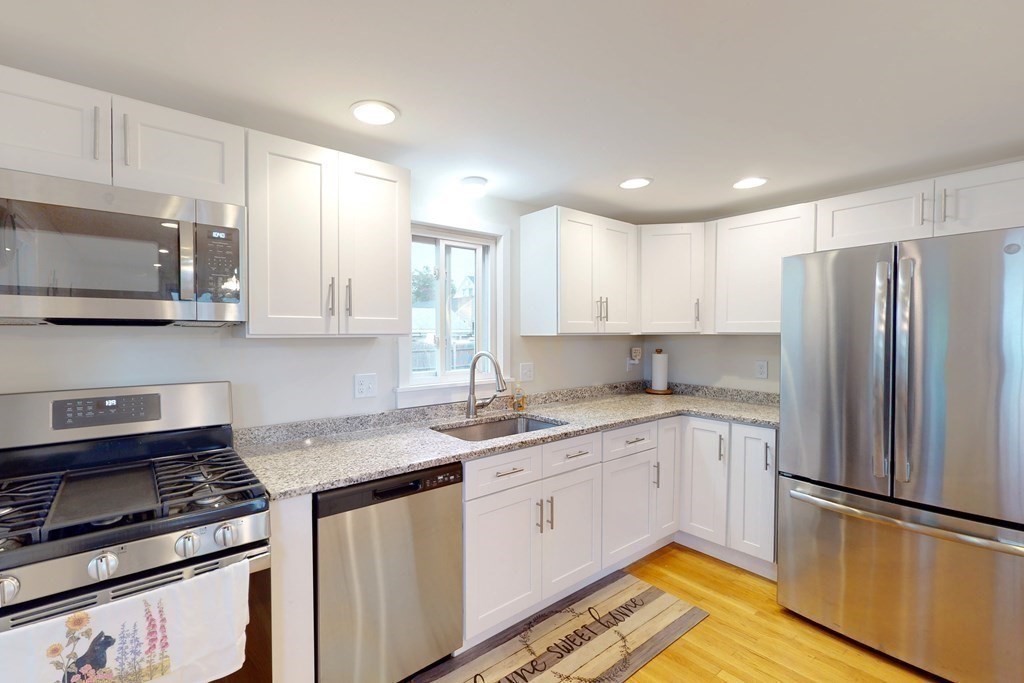 47 Windsor Road Norwood, MA 02062 - Photo 13 of 41 Gallery Image 13