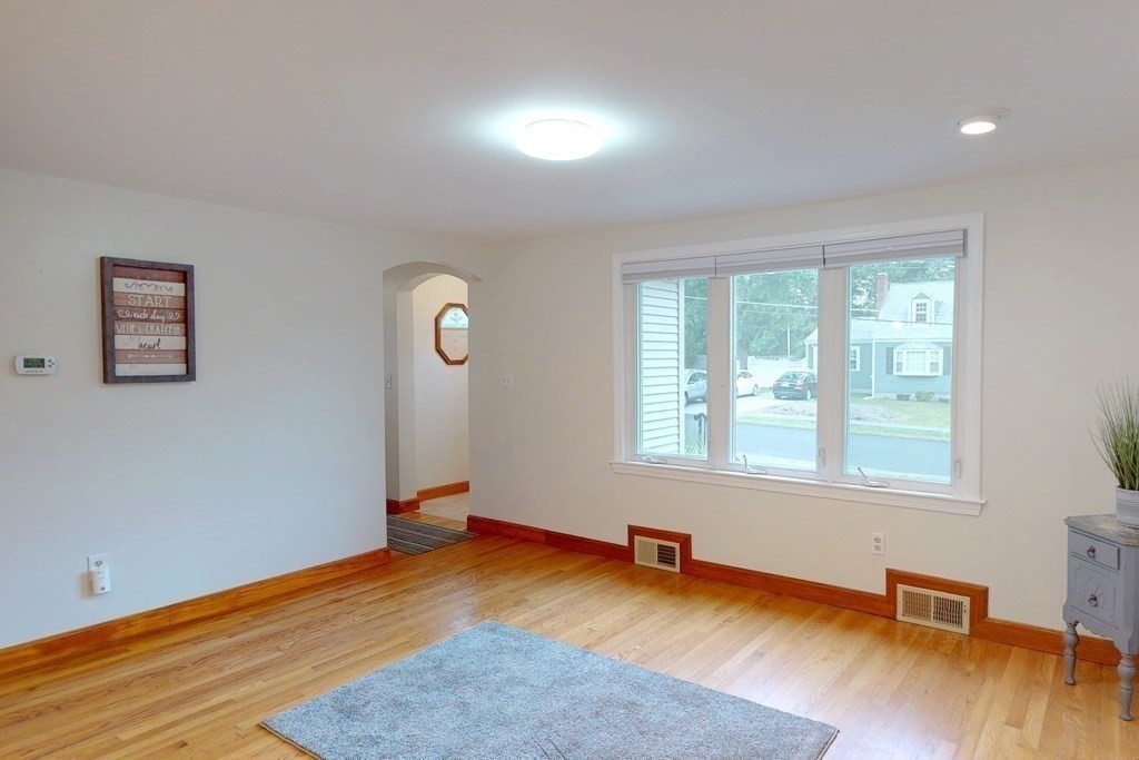 47 Windsor Road Norwood, MA 02062 - Photo 16 of 41 Gallery Image 16