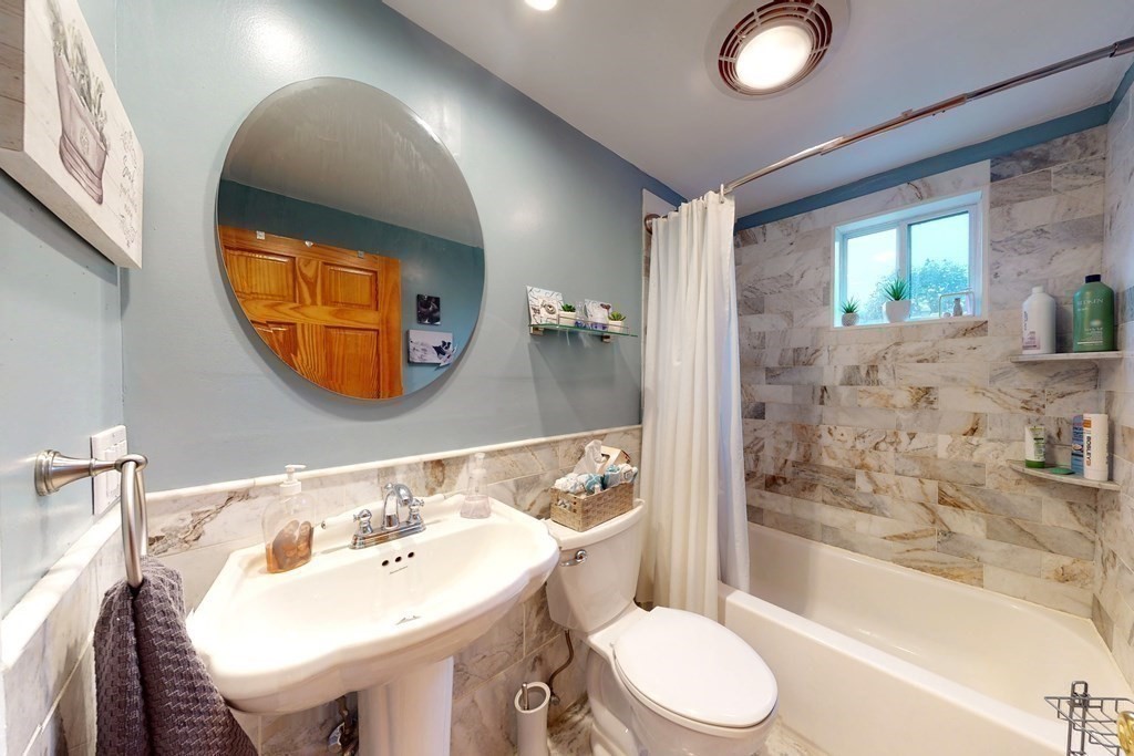 47 Windsor Road Norwood, MA 02062 - Photo 26 of 41 Gallery Image 26