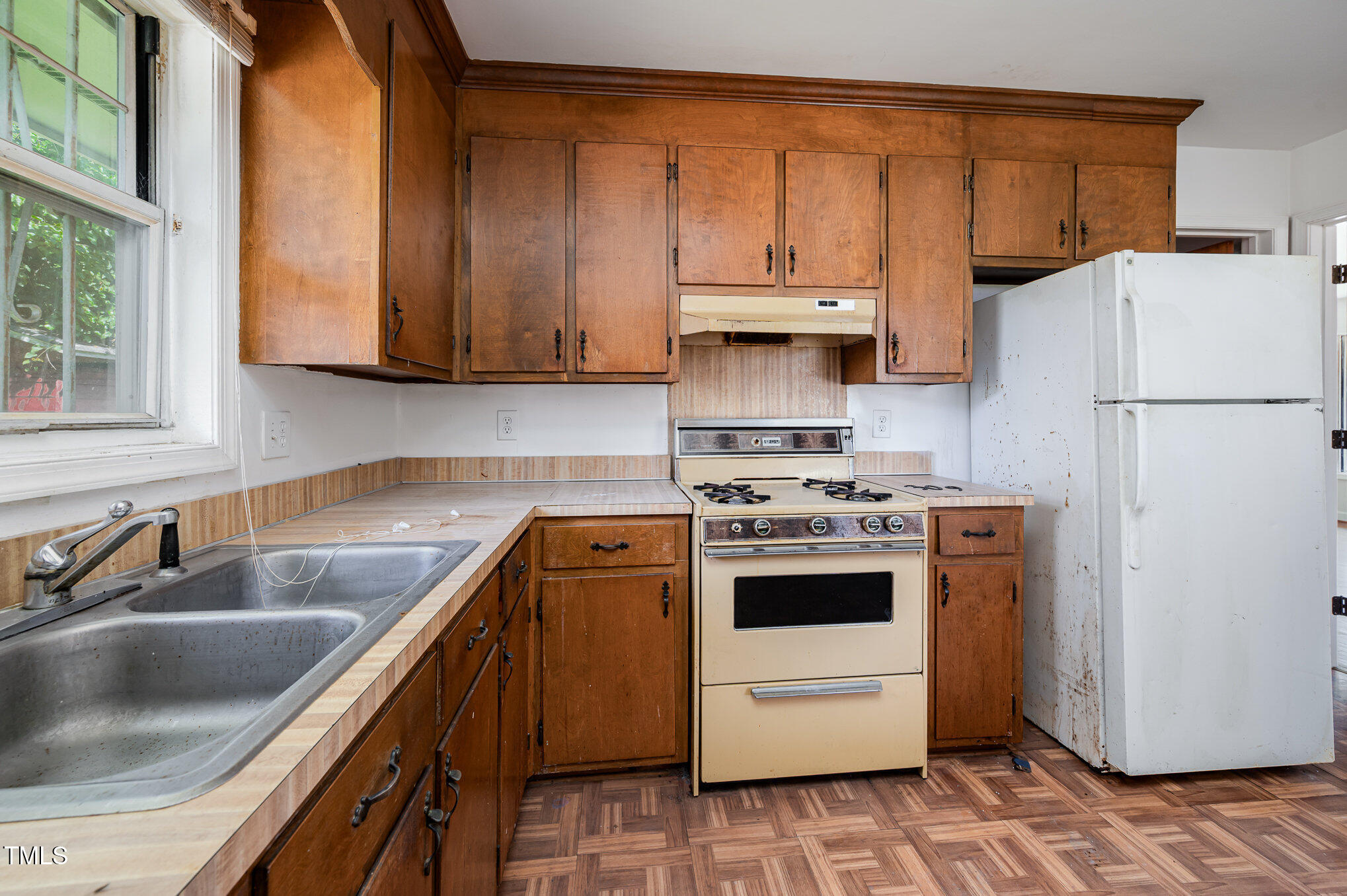 309 West Rockspring Street Henderson, NC 27536 - Photo 7 of 9 file_795