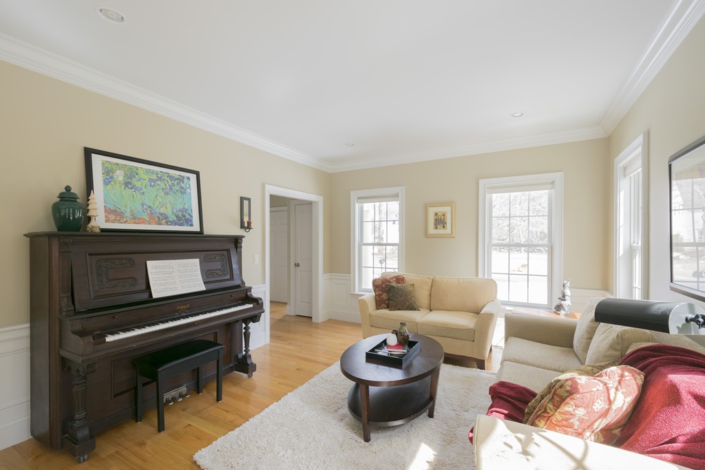 112 Reed Street Lexington, MA 02421 - Photo 4 of 30