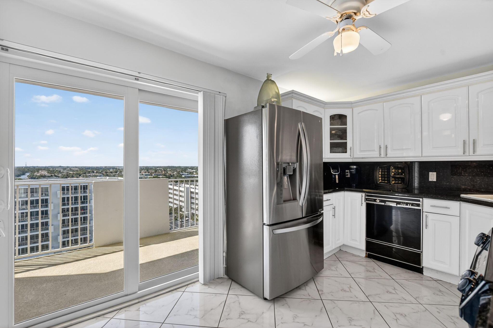 3000 South Ocean Boulevard, Unit 1004 Boca Raton, FL 33432 - Photo 11 of 56 3-web-or-mls-DSC_1244