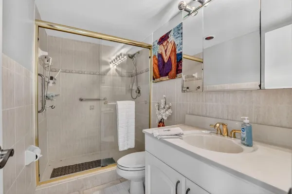 $9,500 | 3000 South Ocean Boulevard, Unit 1004, Boca Raton, FL 33432