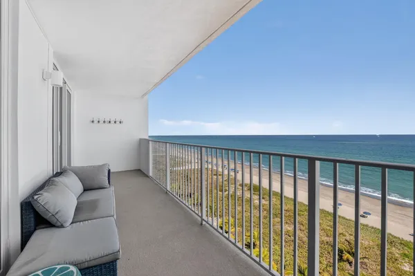 $9,500 | 3000 South Ocean Boulevard, Unit 1004, Boca Raton, FL 33432