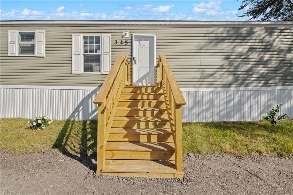 325 North Sendero Street Clewiston, FL 33440 - Photo 3 of 10