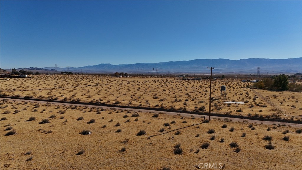 713 Waalew Road Lucerne Valley, CA 92356 - Photo 5 of 10 a view of lake view and mountain view