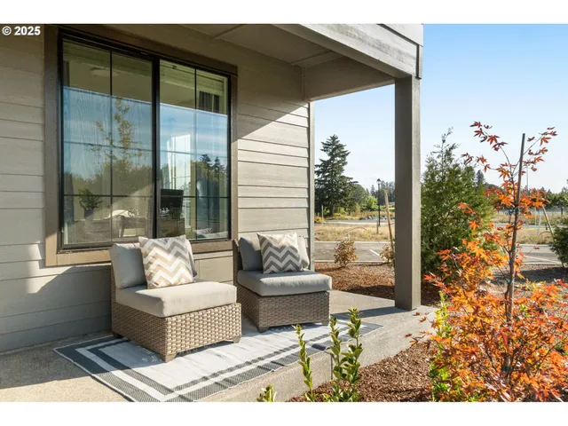 $509,500 | 5153 Southeast Davis Road, Hillsboro, OR 97123