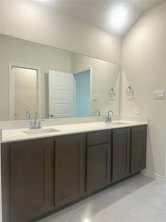 $2,500 | 655 Divine Gardens Drive, Lavon, TX 75166