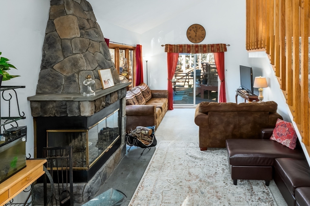 357 Concord Street Gloucester, MA 01930 - Photo 11 of 41