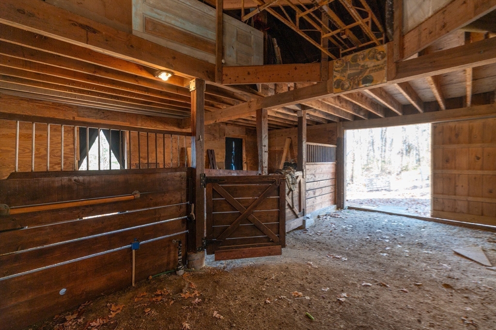 357 Concord Street Gloucester, MA 01930 - Photo 26 of 41