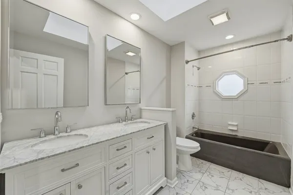 $1,199,000 | 5212 Briarcrest Lane, Long Grove, IL 60047
