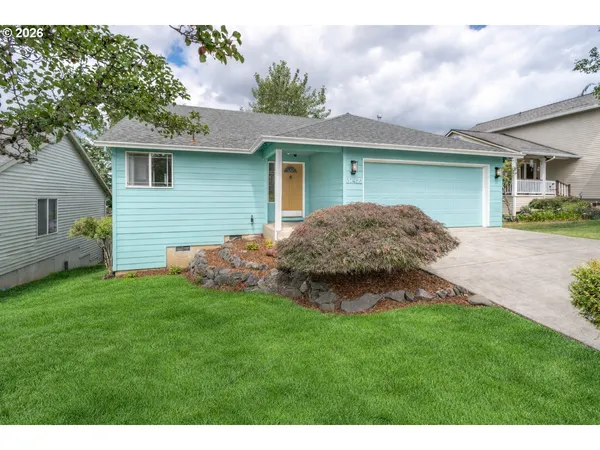 $499,900 | 37455 Emerald Cascade Street, Sandy, OR 97055