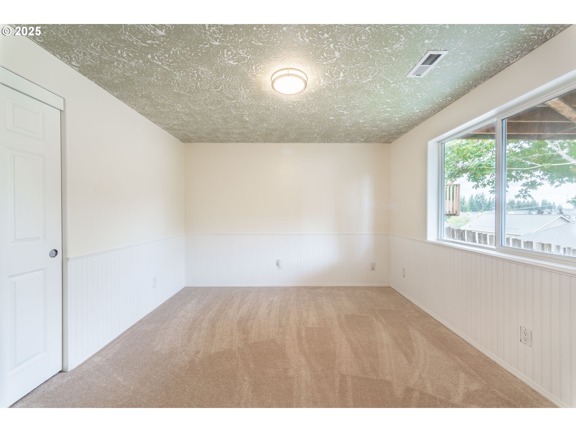 37455 Emerald Cascade Street Sandy, OR 97055 - Photo 35 of 46 Bedroom