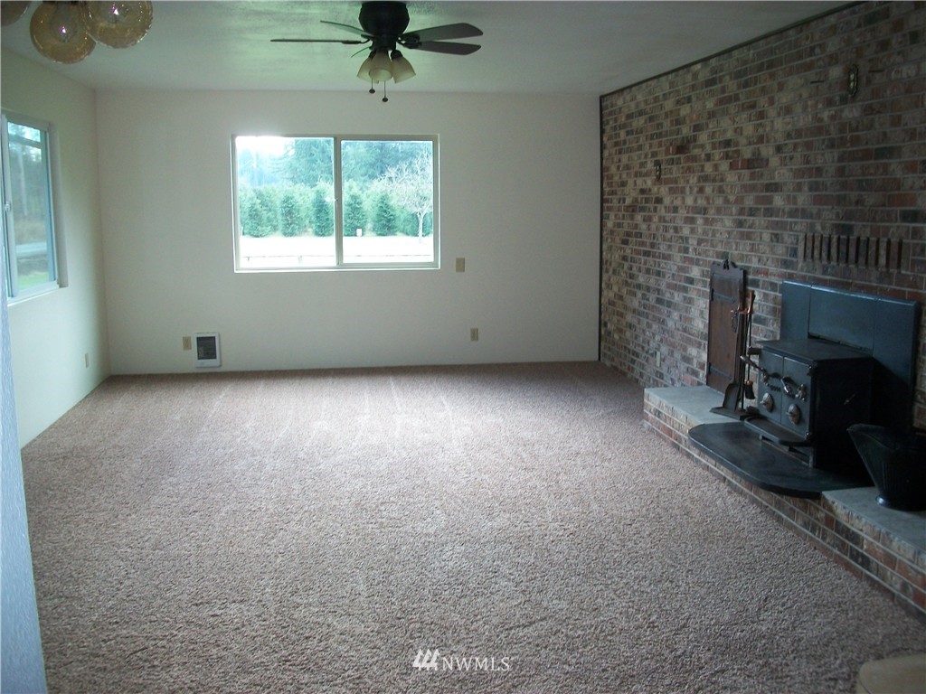 243 Tryon Road Onalaska, WA 98570 - Photo 2 of 21 Gallery Image 2