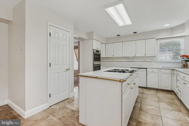 $750,000 | 410 Fox Hollow Lane, Annapolis, MD 21403