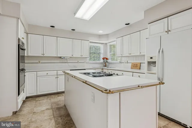 $750,000 | 410 Fox Hollow Lane, Annapolis, MD 21403