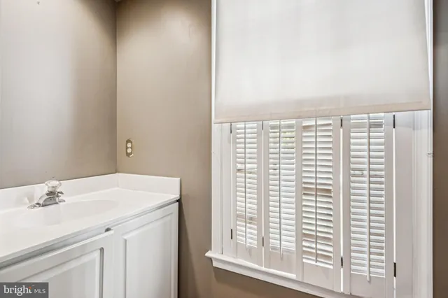 $750,000 | 410 Fox Hollow Lane, Annapolis, MD 21403