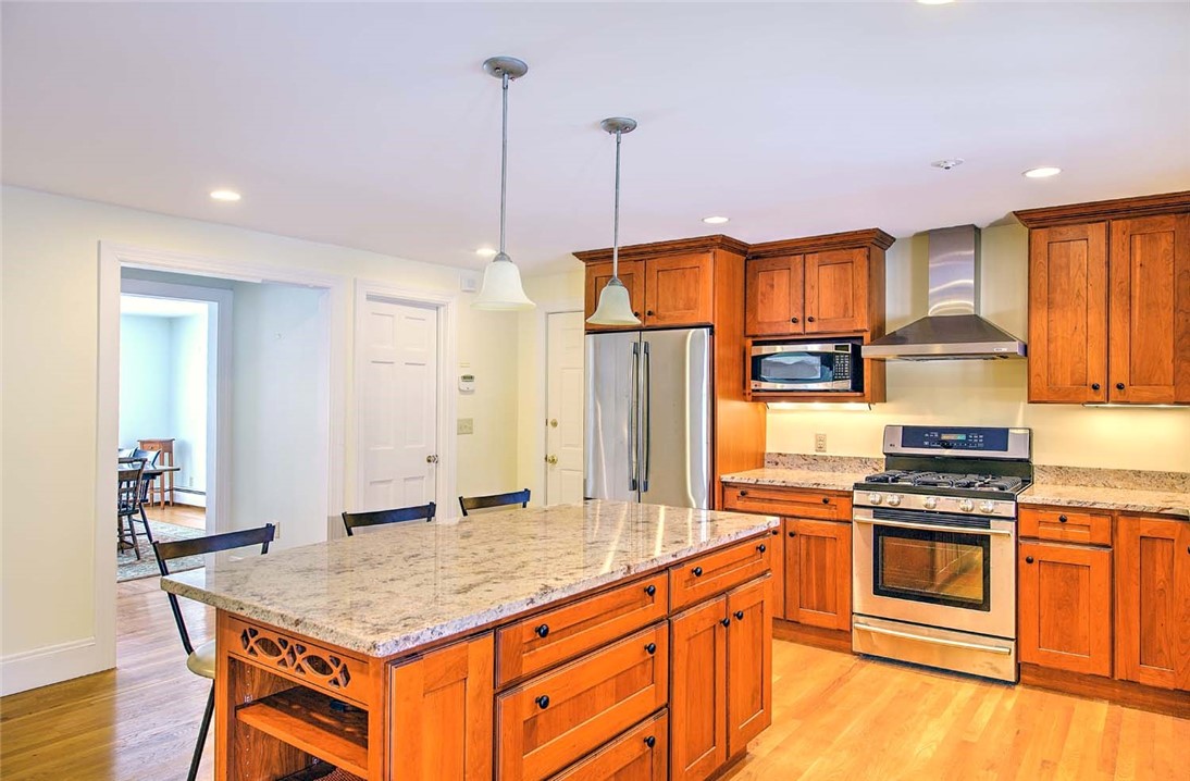 11 Elton Road Barrington, RI 02806 - Photo 15 of 43