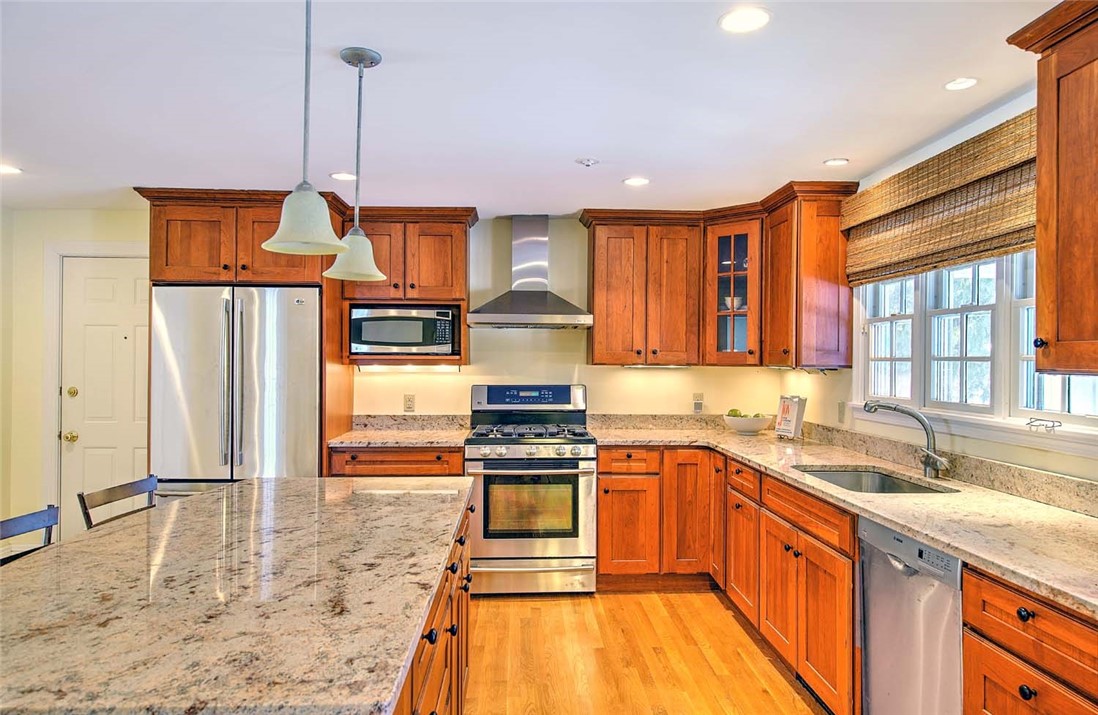 11 Elton Road Barrington, RI 02806 - Photo 16 of 43