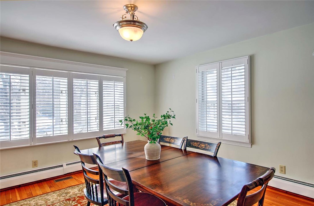 11 Elton Road Barrington, RI 02806 - Photo 20 of 43