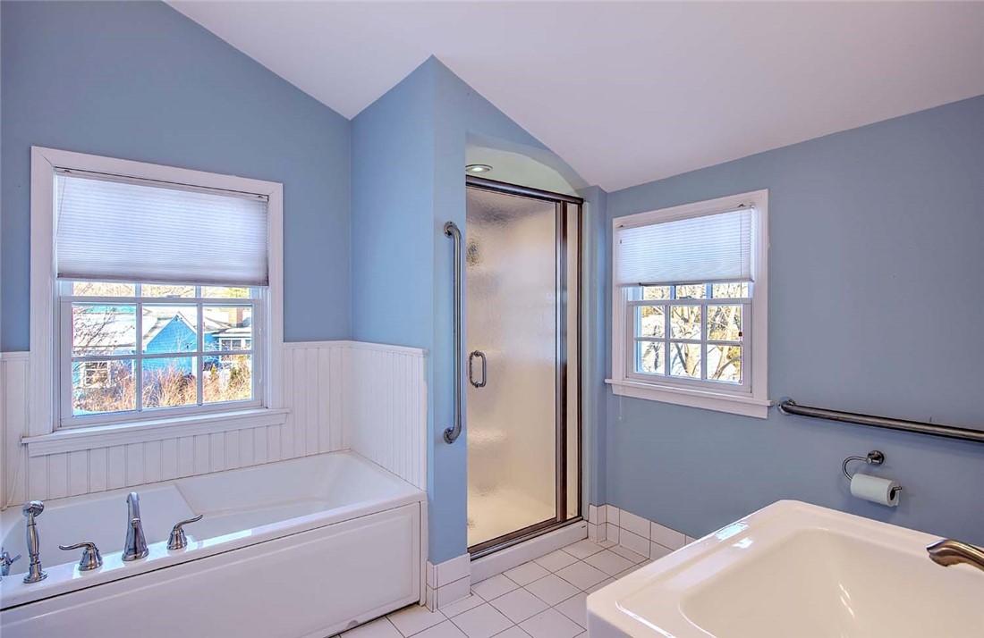 11 Elton Road Barrington, RI 02806 - Photo 33 of 43