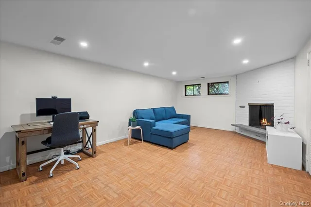 $1,075,000 | 1079 Weaver Street, New Rochelle, NY 10804