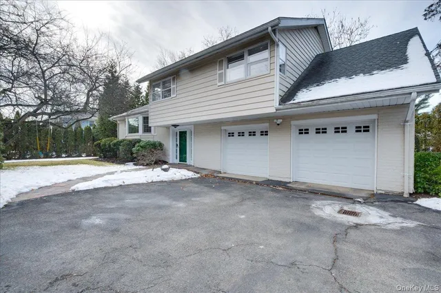 $1,075,000 | 1079 Weaver Street, New Rochelle, NY 10804