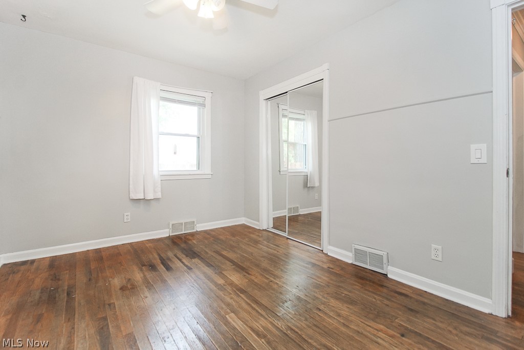 6401 Stumph Road Cleveland, OH 44130 - Photo 33 of 35