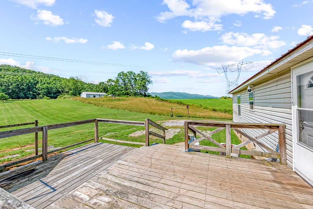 507 Rural Retreat Lake Road Rural Retreat, VA 24368 - Photo 6 of 76 Gallery Image 6