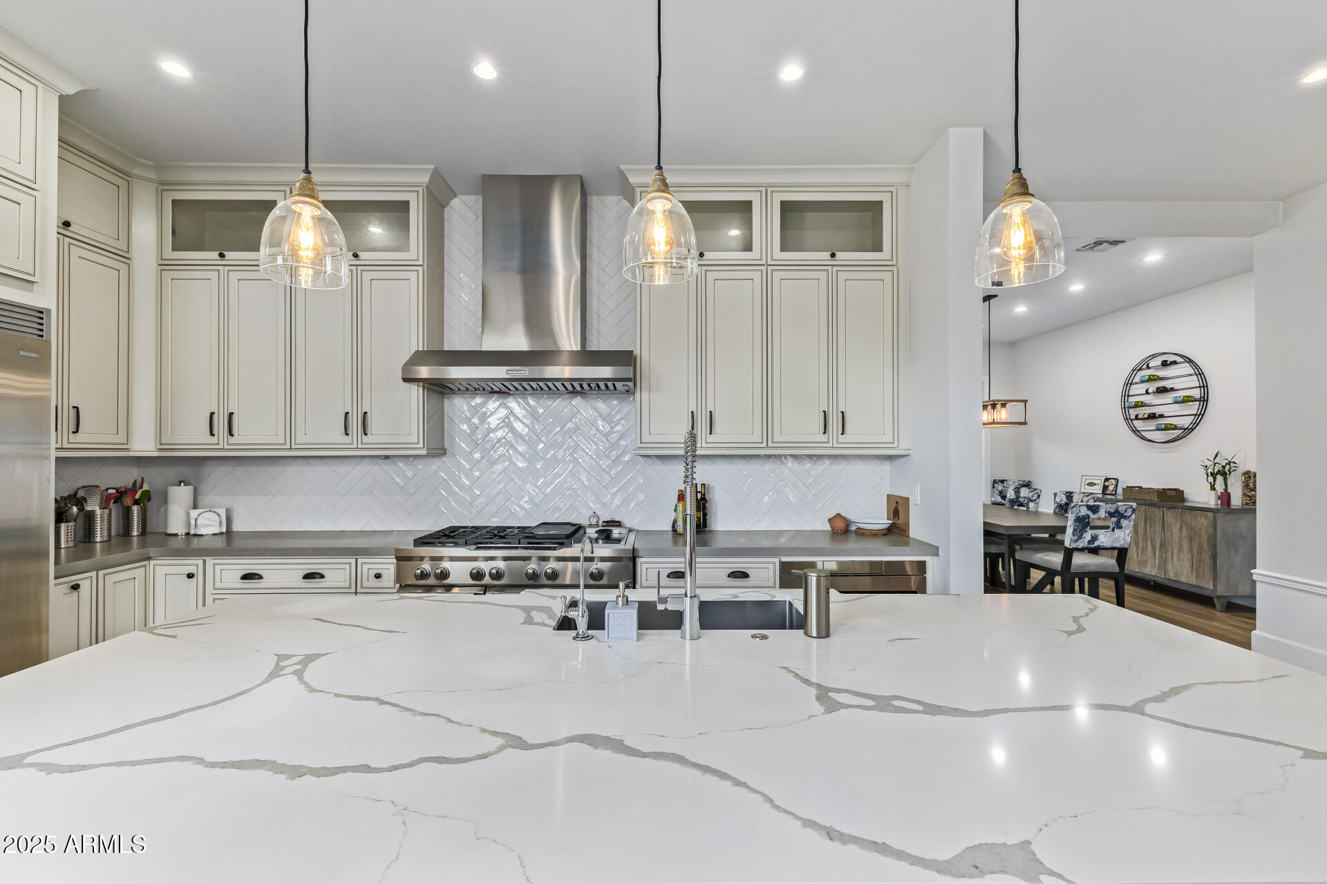 3810 East Campbell Avenue Phoenix, AZ 85018 - Photo 7 of 41 a kitchen with lots of counter top space