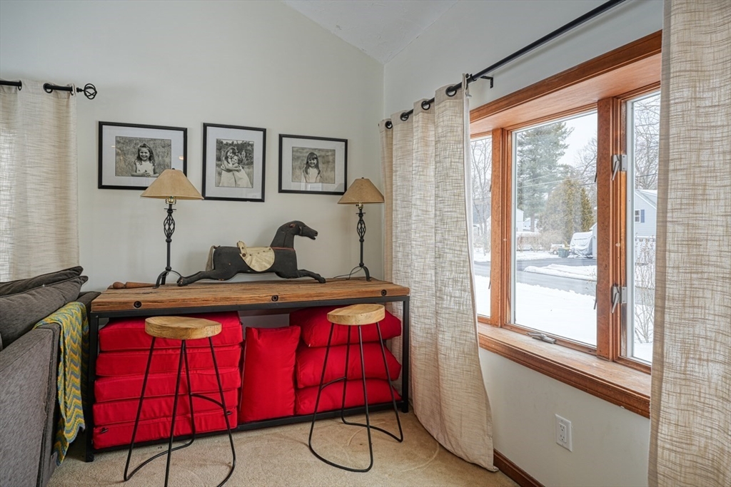 13 Tyson Road Franklin, MA 02038 - Photo 5 of 19 Gallery Image 5