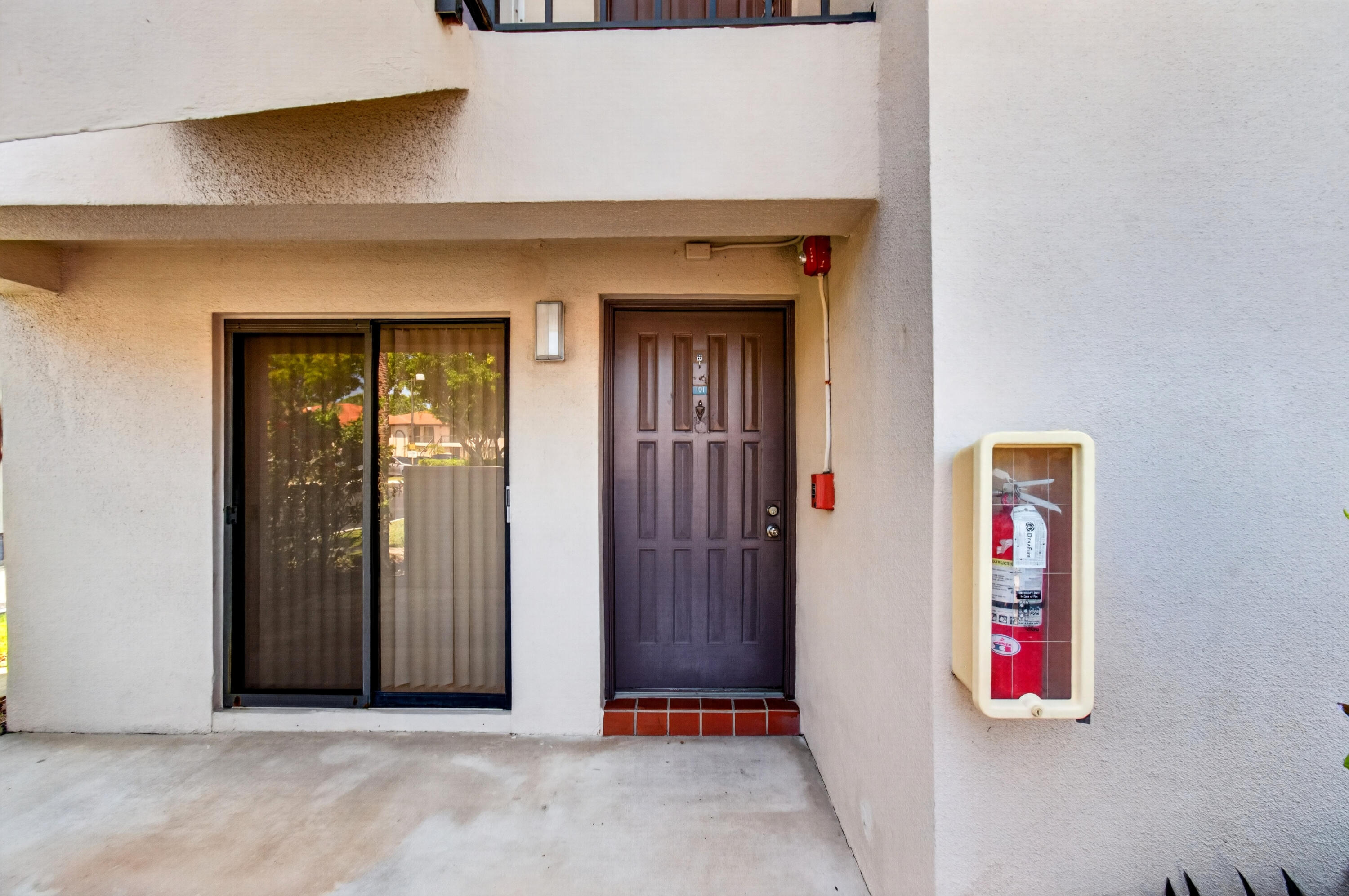 351 Club Circle, Unit 101 Boca Raton, FL 33487 - Photo 6 of 55 6-print-DSC_8687