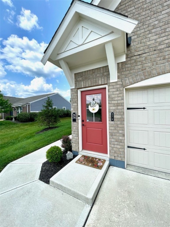 276 Old Pond Road Springboro, OH 45066 - Photo 2 of 25