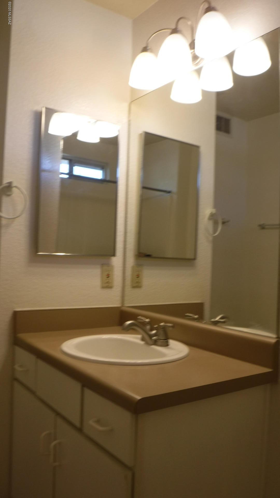 820 East Pastime Road Tucson, AZ 85719 - Photo 14 of 21 Gallery Image 14