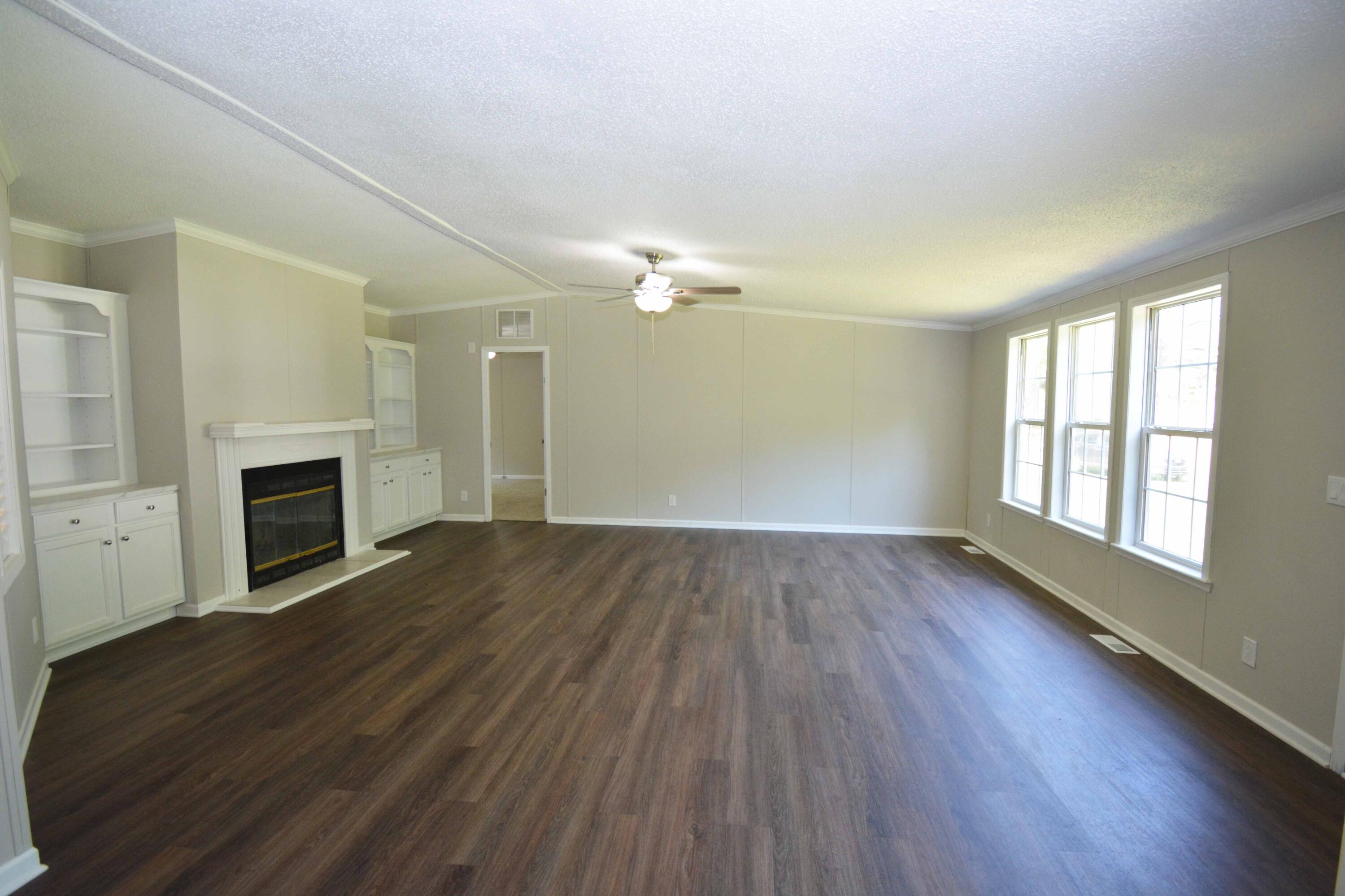1143 Hamlin Road Mount Pleasant, SC 29466 - Photo 5 of 28 DSC_0446 copy