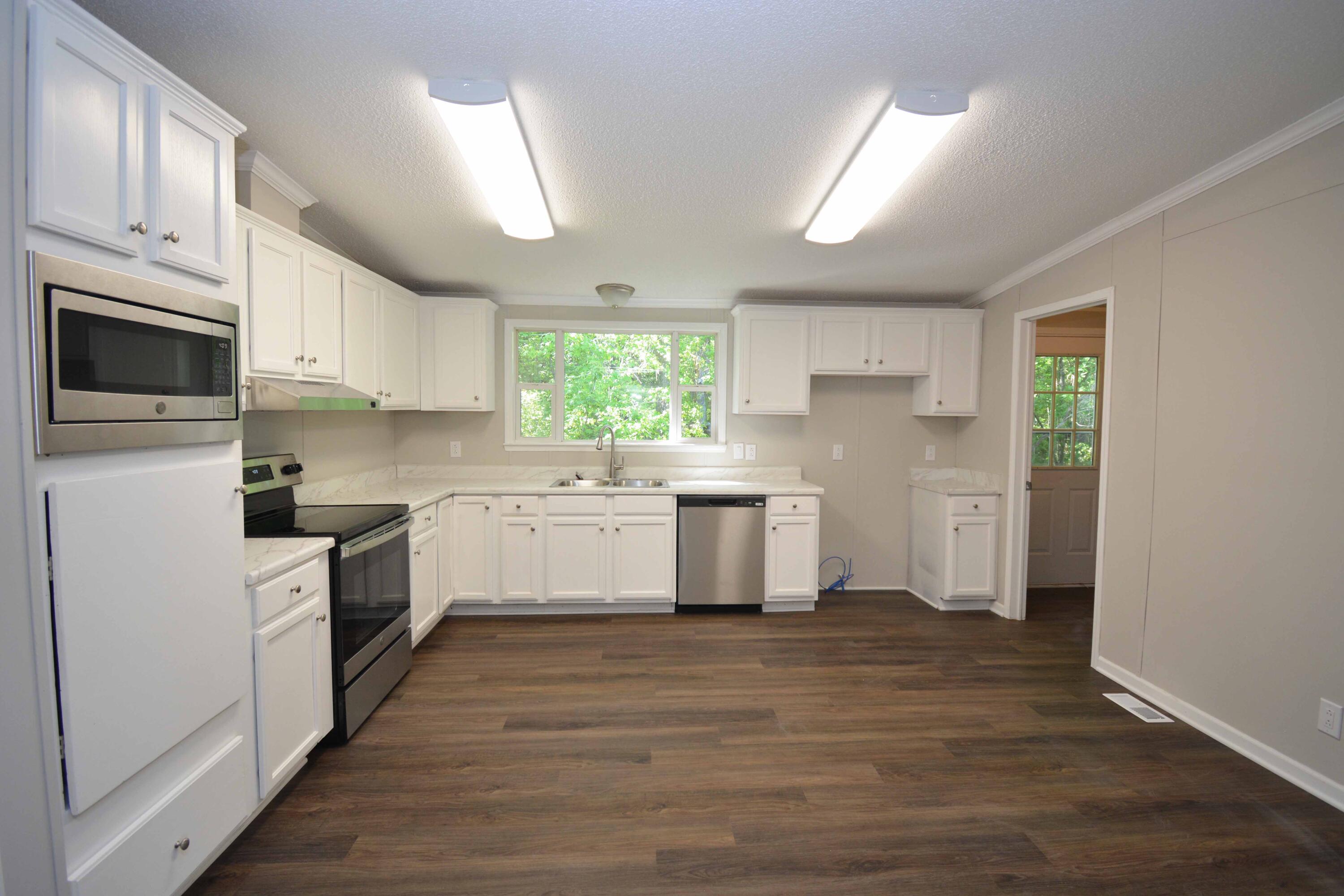 1143 Hamlin Road Mount Pleasant, SC 29466 - Photo 6 of 28 DSC_0450 copy