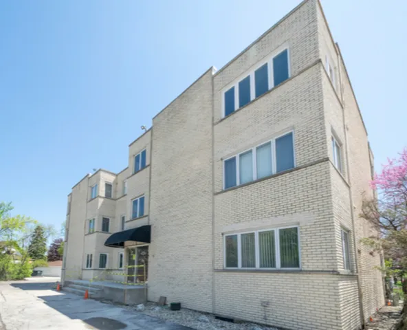 $180,000 | 941 North Northwest Highway, Unit 3C, Park Ridge, IL 60068